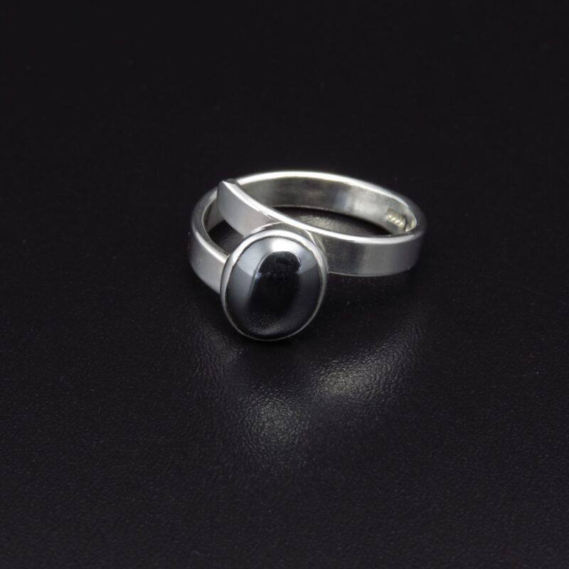 E722-10x8 Hematite ring