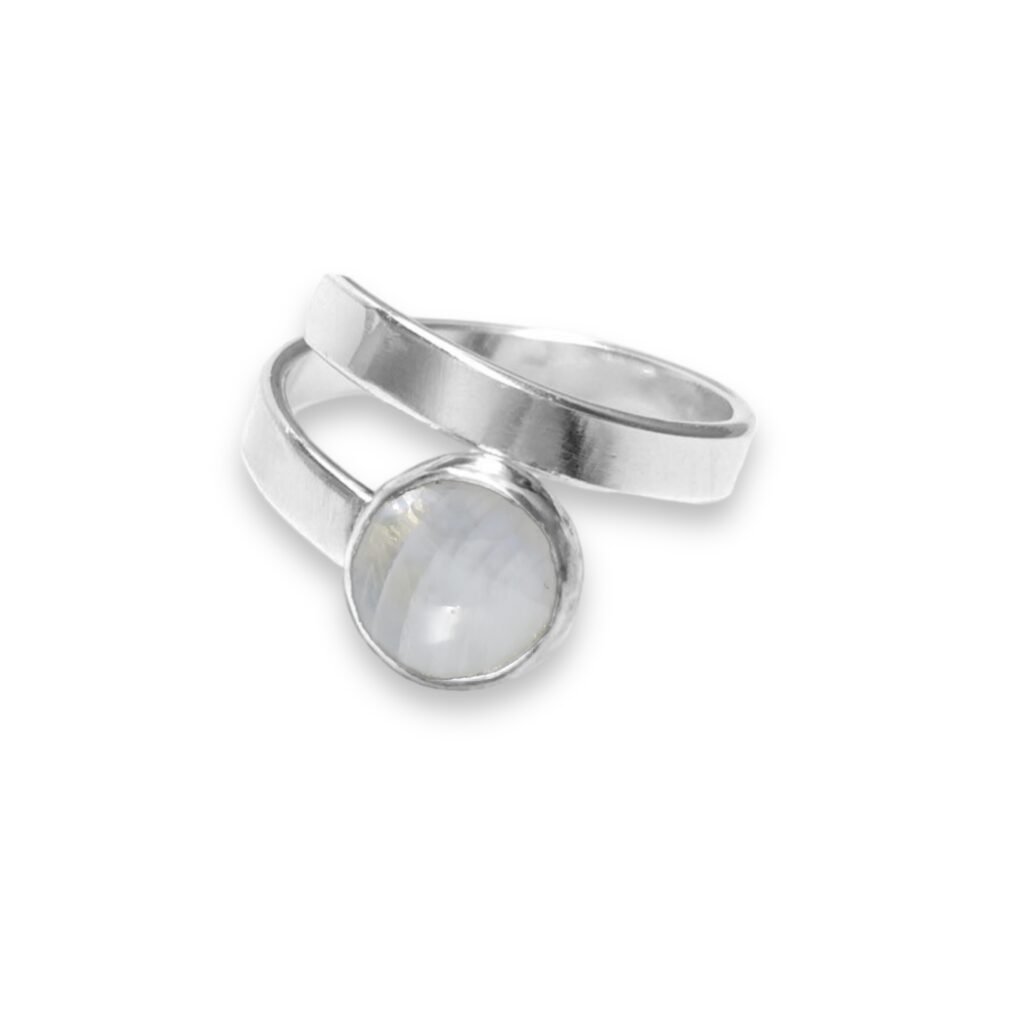 R8mm - Sterling silver and 8mm Moonstone ring
