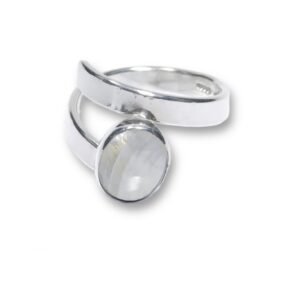 R10x8mm - Sterling silver and 10 x 8mm Moonstone ring