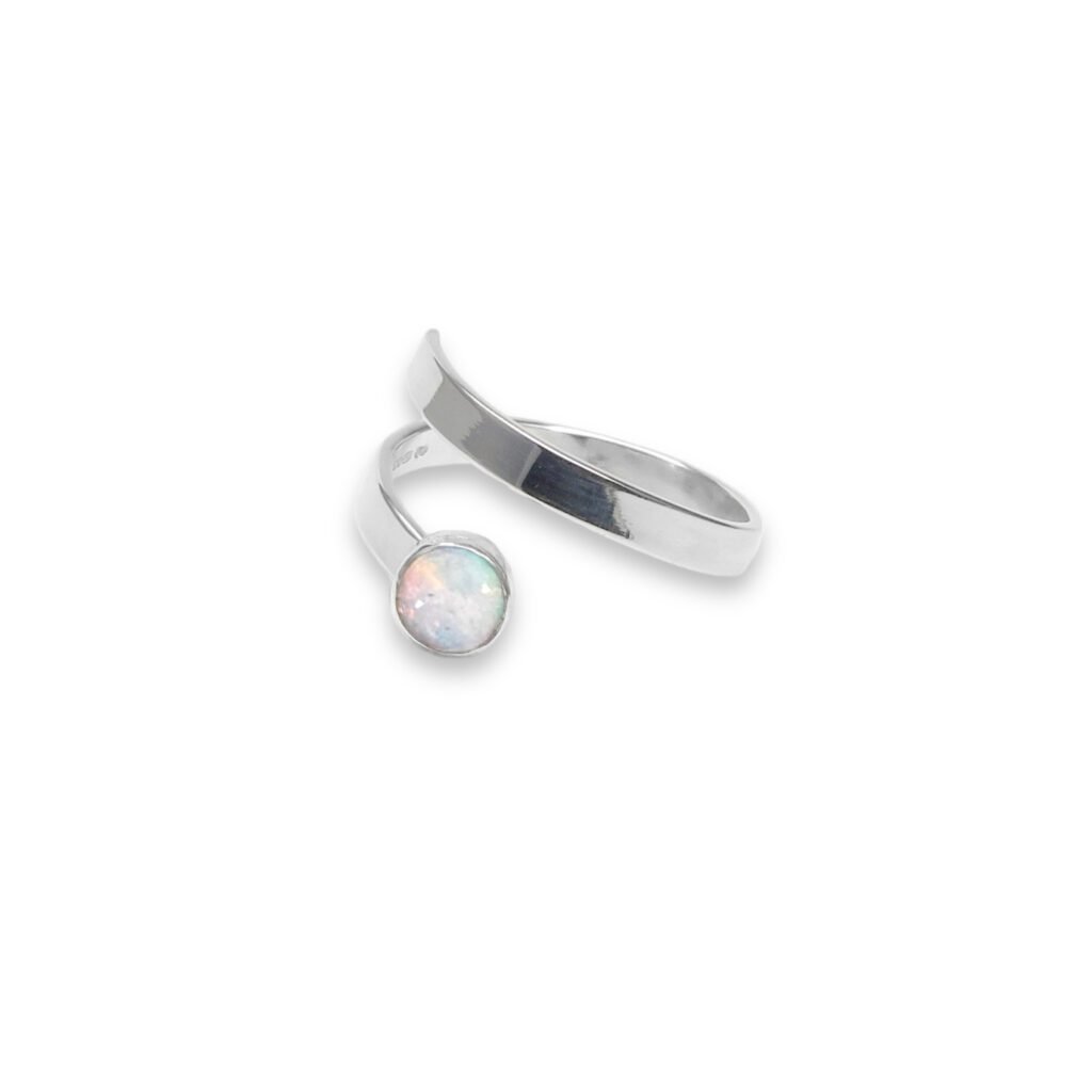 R5mm - Sterling silver and 5mm opal ring
